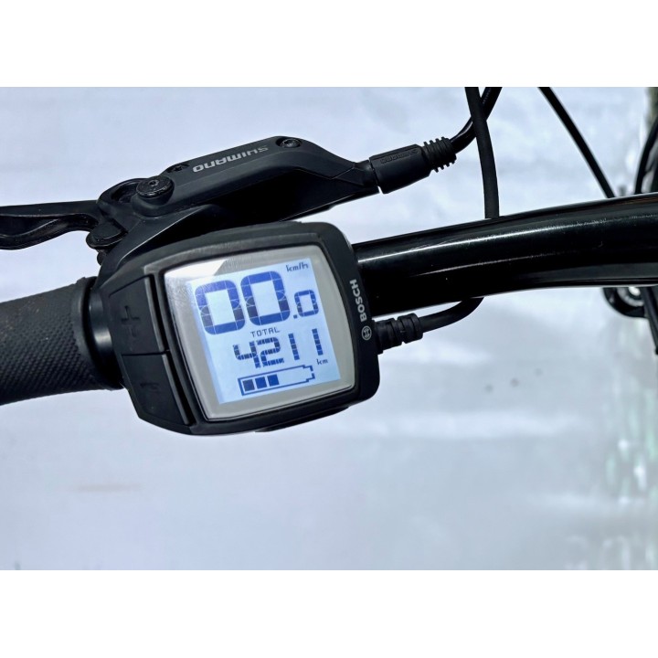 MOUSTACHE Dimanche 27/9 – Taille M - OCCASION - dépôt vente