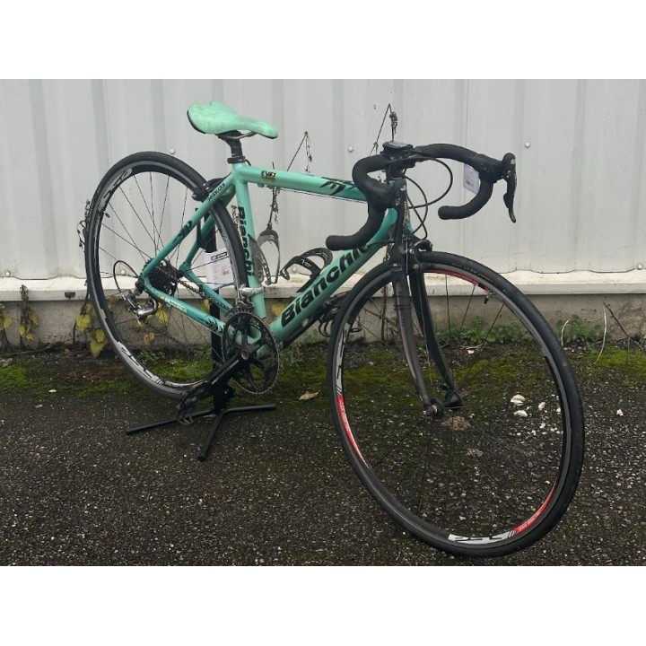 Bianchi EV3 occasion – Vélo route enfant – Campagnolo 2x10v – DVélos Aix-les-Bains