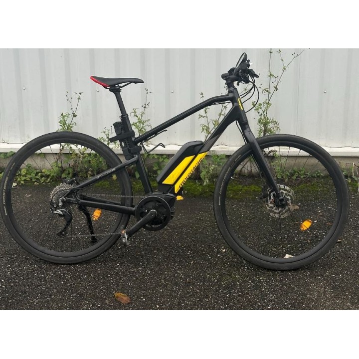 MOUSTACHE Dimanche 28.3  - 2018 - taille L - OCCASION - dépôt vente