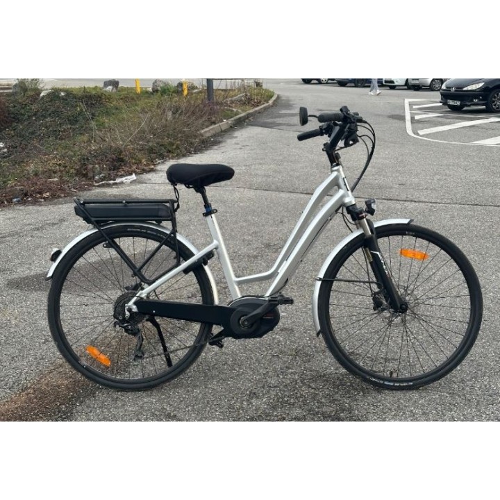 MOUSTACHE  Samedi 28 Open – Taille L - OCCASION - dépôt vente