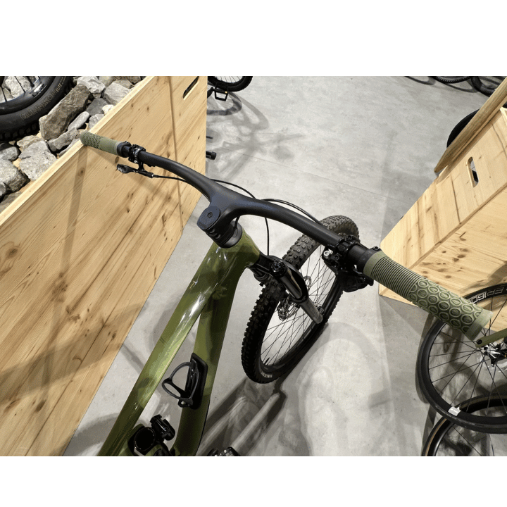 Cube Stereo C62 155 2025 d’occasion (M) – VTT enduro carbone SRAM AXS